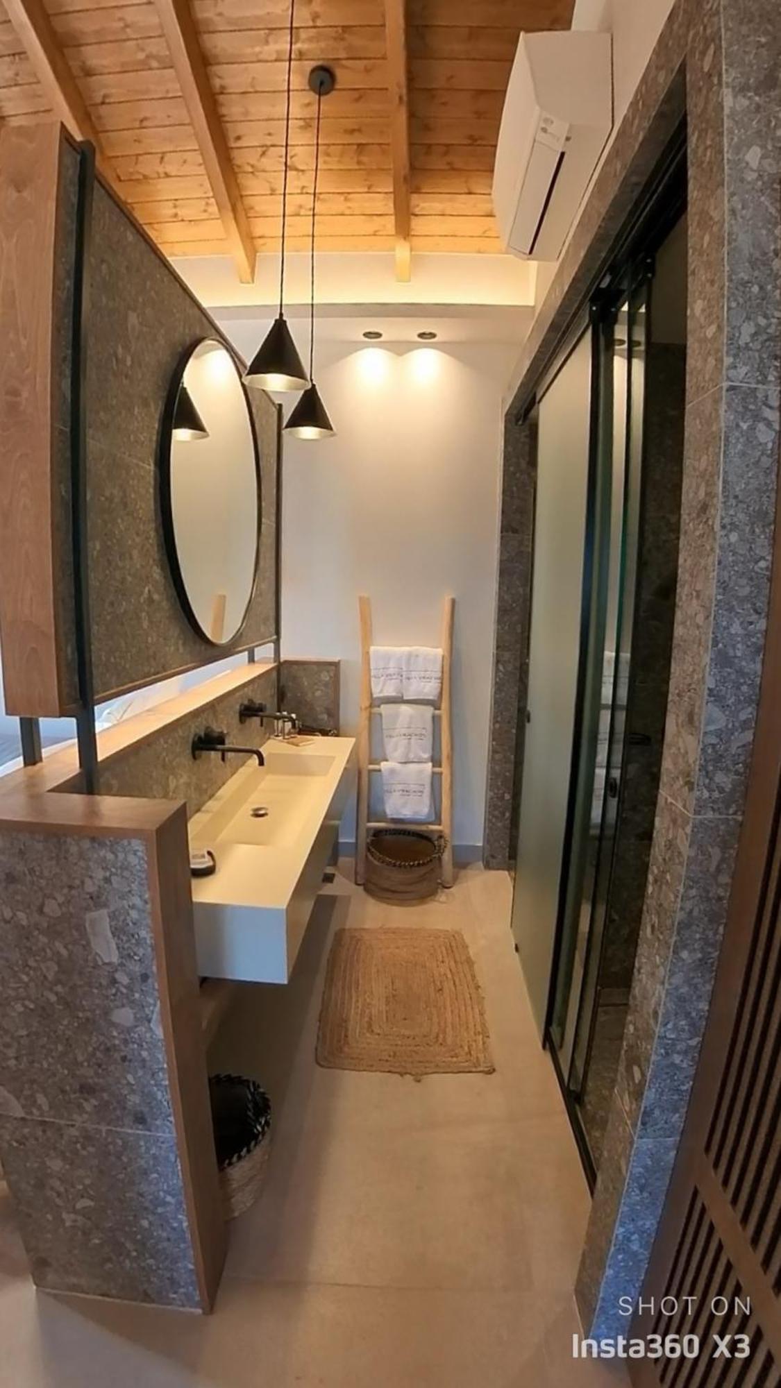 Villa Vrachos Luxury Living Extérieur photo